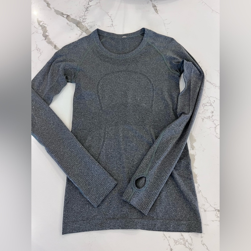 Lululemon Run: Swiftly Tech Long Sleeve Dark Grey Size 4